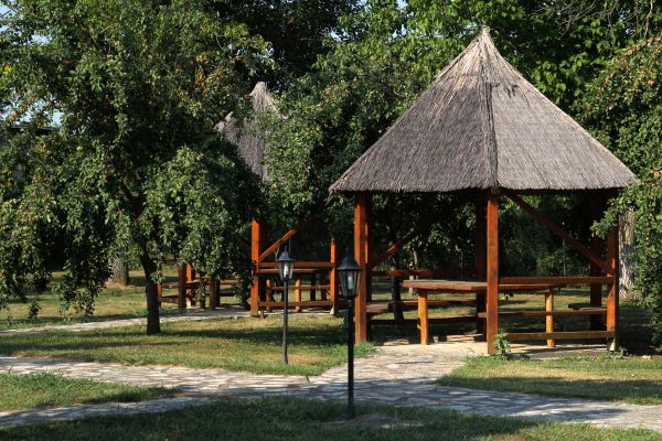 Hotel Lug (Bilje)
